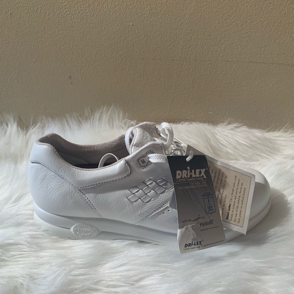 Supremes By SoftSpots Leather Shoes White Size 10W
